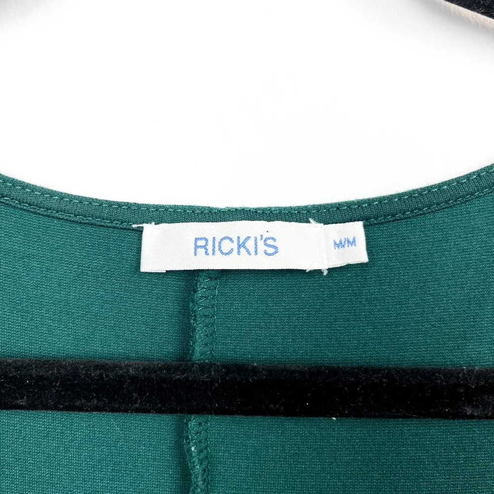 Ricki's Short Sleeve Green Midi Dress - Picture 2 of 10